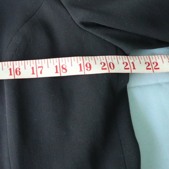 Bianca Nygard Crop Open Front Blazer - Picture 9 of 12